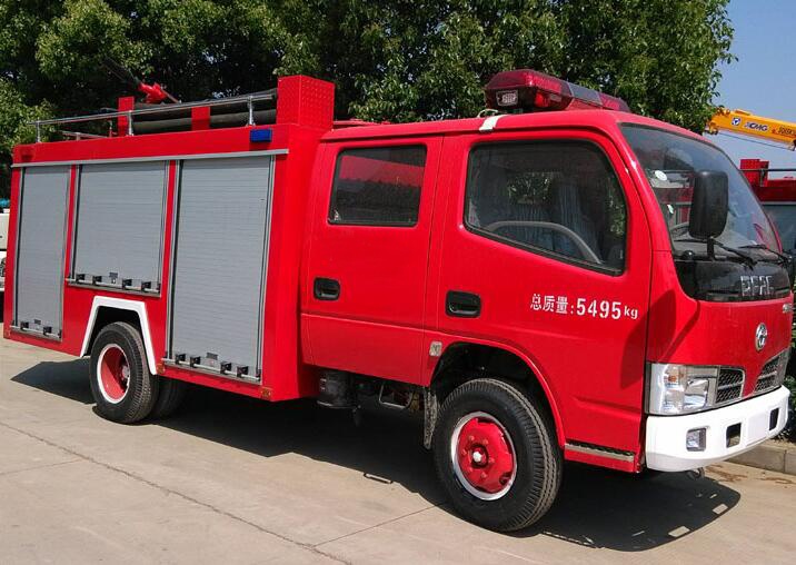 小型水罐消防車(chē)