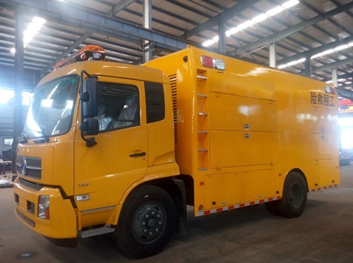 大流量應(yīng)急搶險排水泵車1500m&sup3;/h